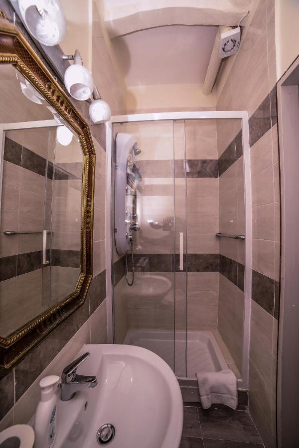 Hotel Well Come - Palazzo Reale Neapol Exteriér fotografie